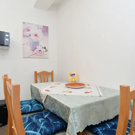 Anka 1223 Apartmán Peroj