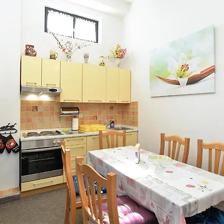 Appartement Anka 1223 *