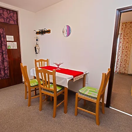 Anka 1223 Apartmán *