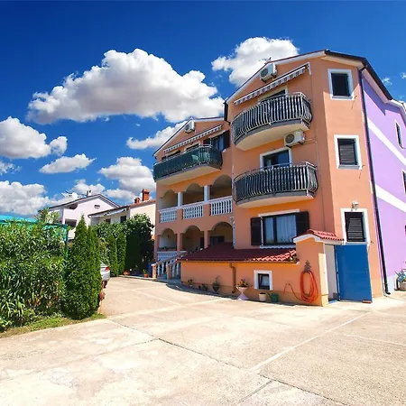 Anka 1223 Apartment *