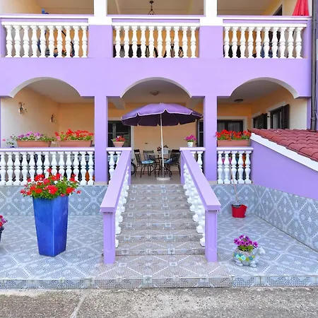 Anka 1223 Apartmán *