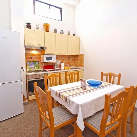 Anka 1223 Apartman *