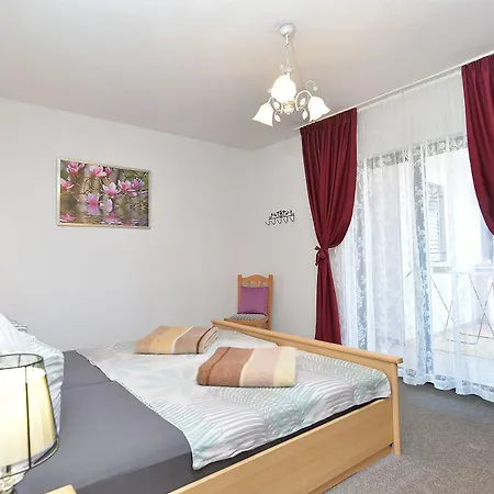 Anka 1223 *