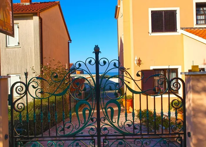 Anka 1223 아파트 페로이