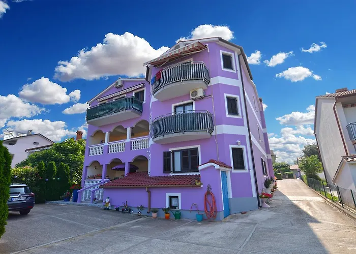 Anka 1223 아파트 페로이